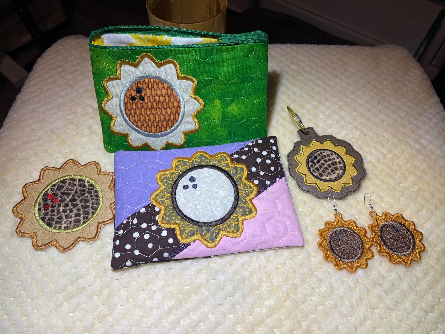 Sunflower ITH Mug Rug