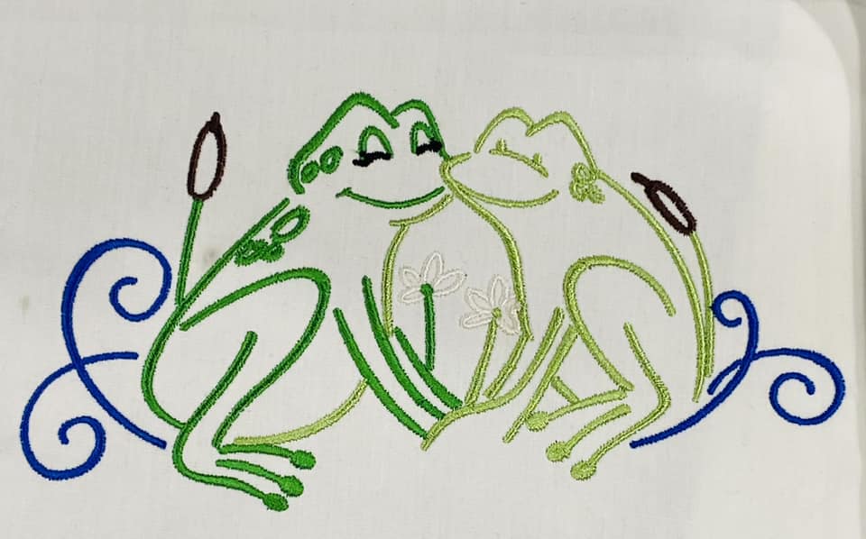 Frogs in Love 4 Sizes