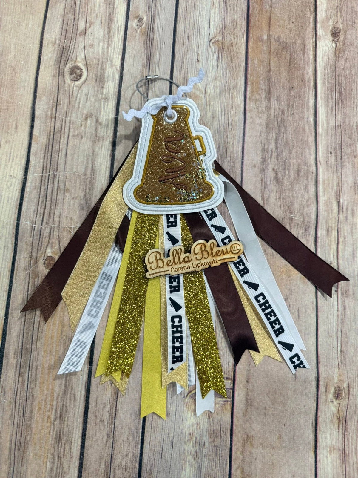 Megaphone Cheer ITH Charm