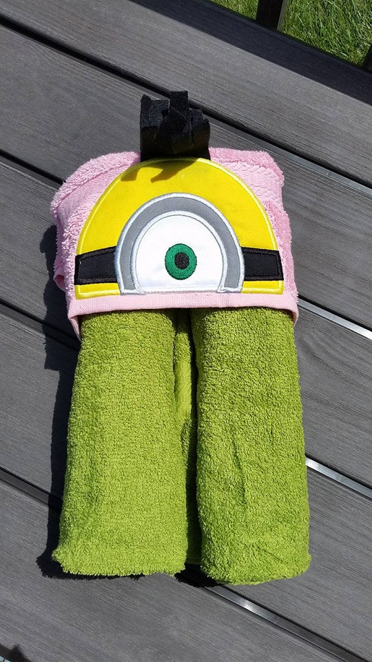 Inspired Minion Towel Top Peeker