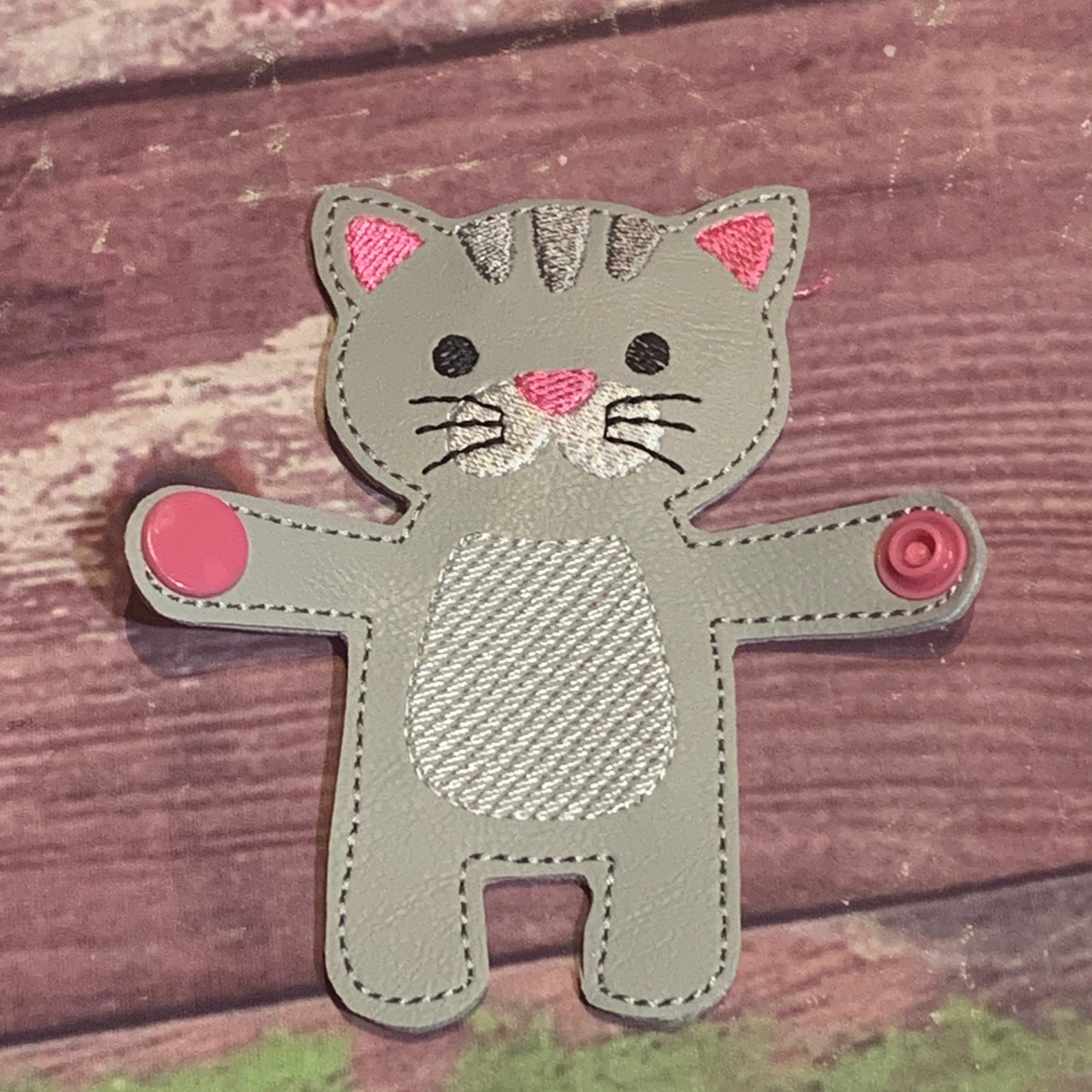 ITH Kitty Cat Hugger