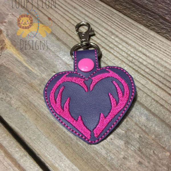 Double Deer Antlers Heart Snap Key Fob