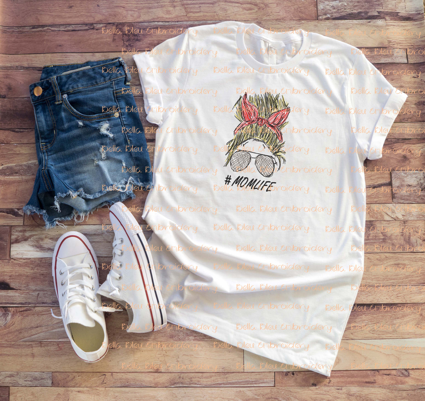 Mom Life Scribble design