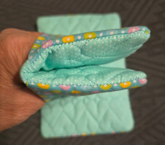 Heart Stipple ITH Rectangle Oven Mitt