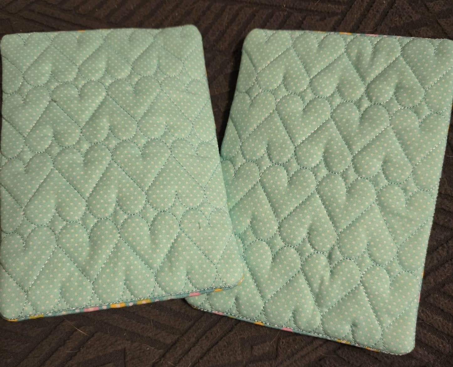 Heart Stipple ITH Rectangle Oven Mitt