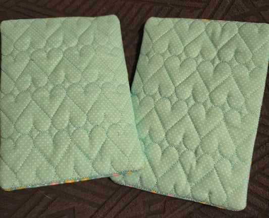 Heart Stipple ITH Rectangle Oven Mitt