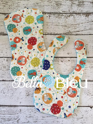 ITH In The hoop Baby Bib with Teddy Bear Quilting Stipple Pattern Machine Embroidery Design 5 sizes