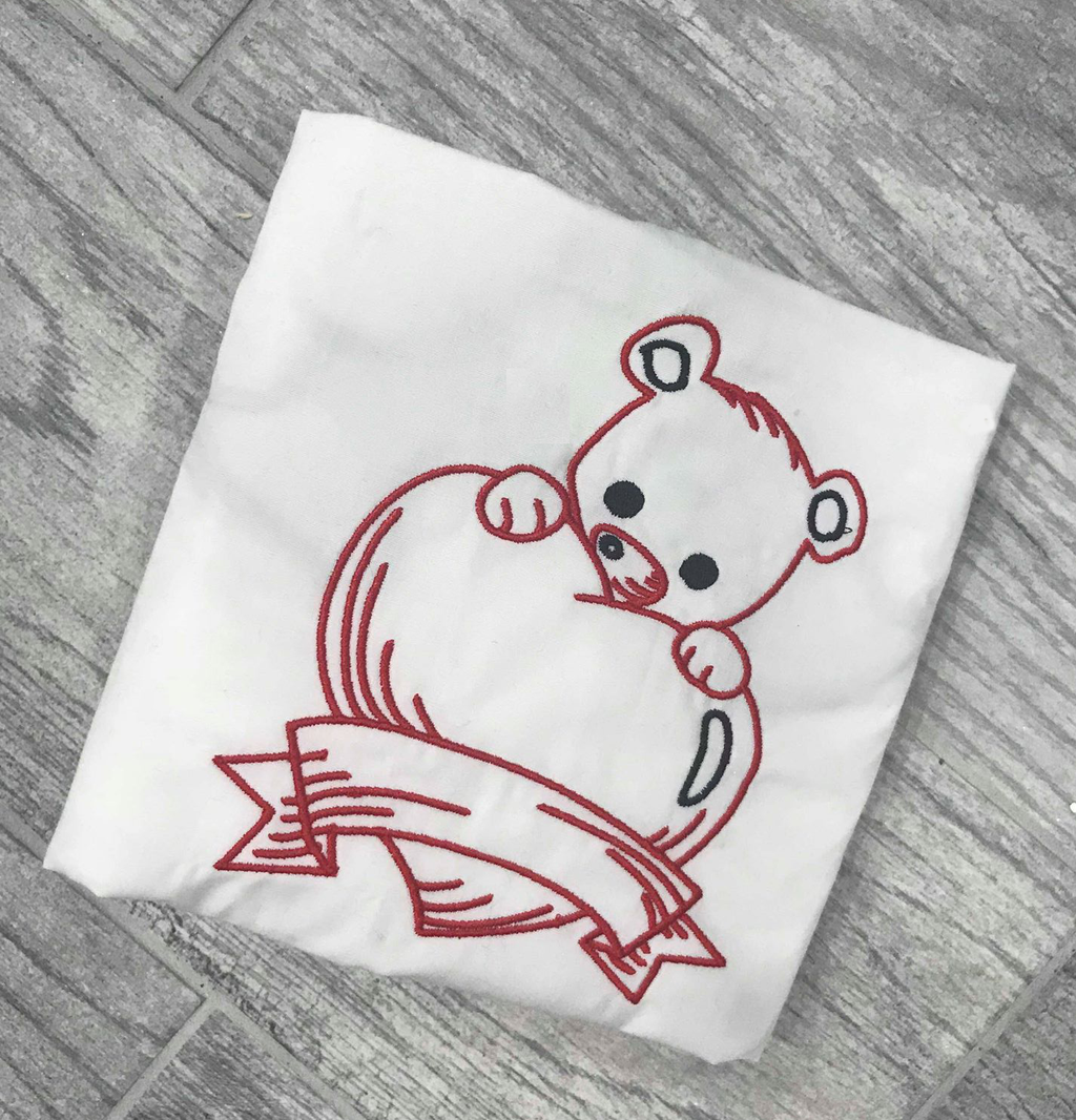 Valentine Bear and Heart outline  4x4